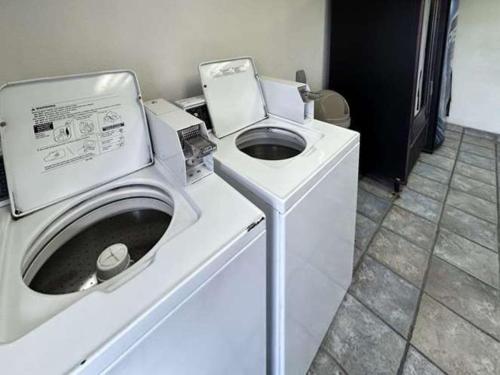Studio 6 Suites Riverside CA South - photo 2