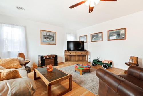 Bo360 Multi Family Group Sanctuary With Hot Tub — Billings