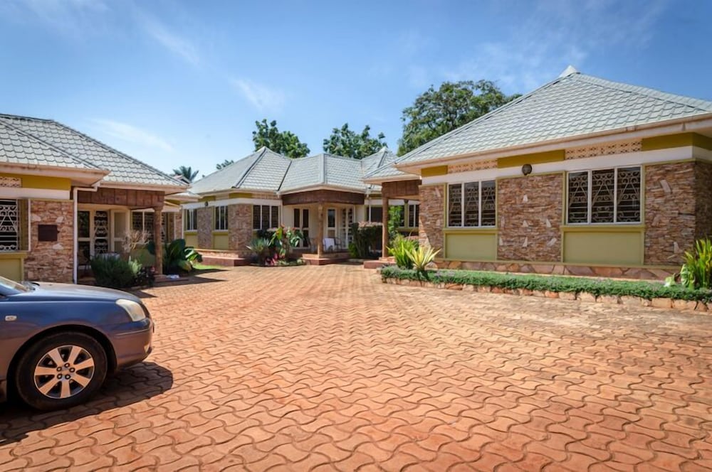 Prestige Resort Cottages - last minute hotel in Entebbe