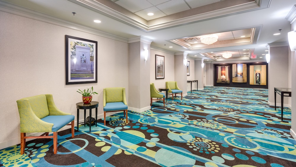 Holiday Inn Express Washington DC SW Springfield - photo 39