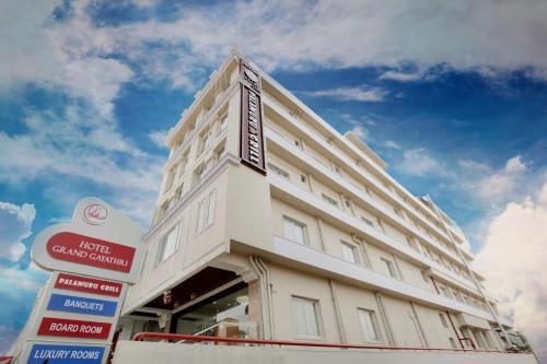 Hotel Grand Gayathri in Khammam, India