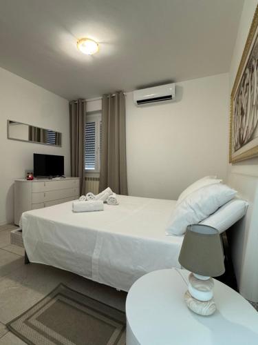 Il Mirto di Maria la Terrazza — 4-Star Luxury Hotel in Fiumicino-Isola Sacra, Italy