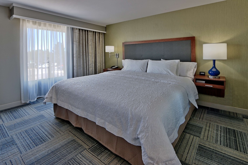 Hampton Inn & Suites Las Cruces I 10 - photo 17