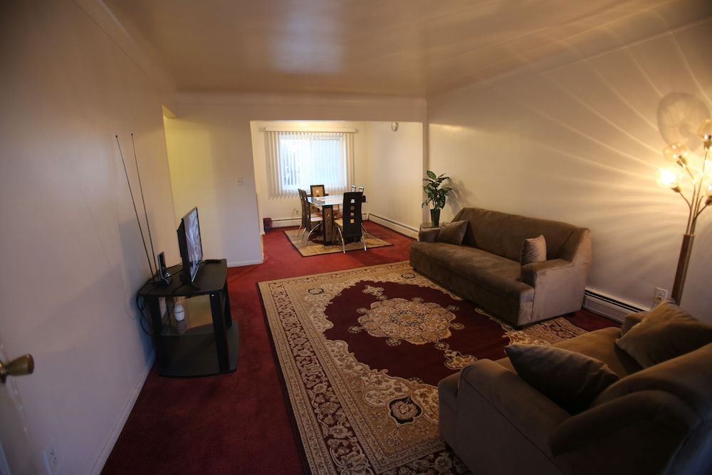 The Dearborn Suites - photo 9