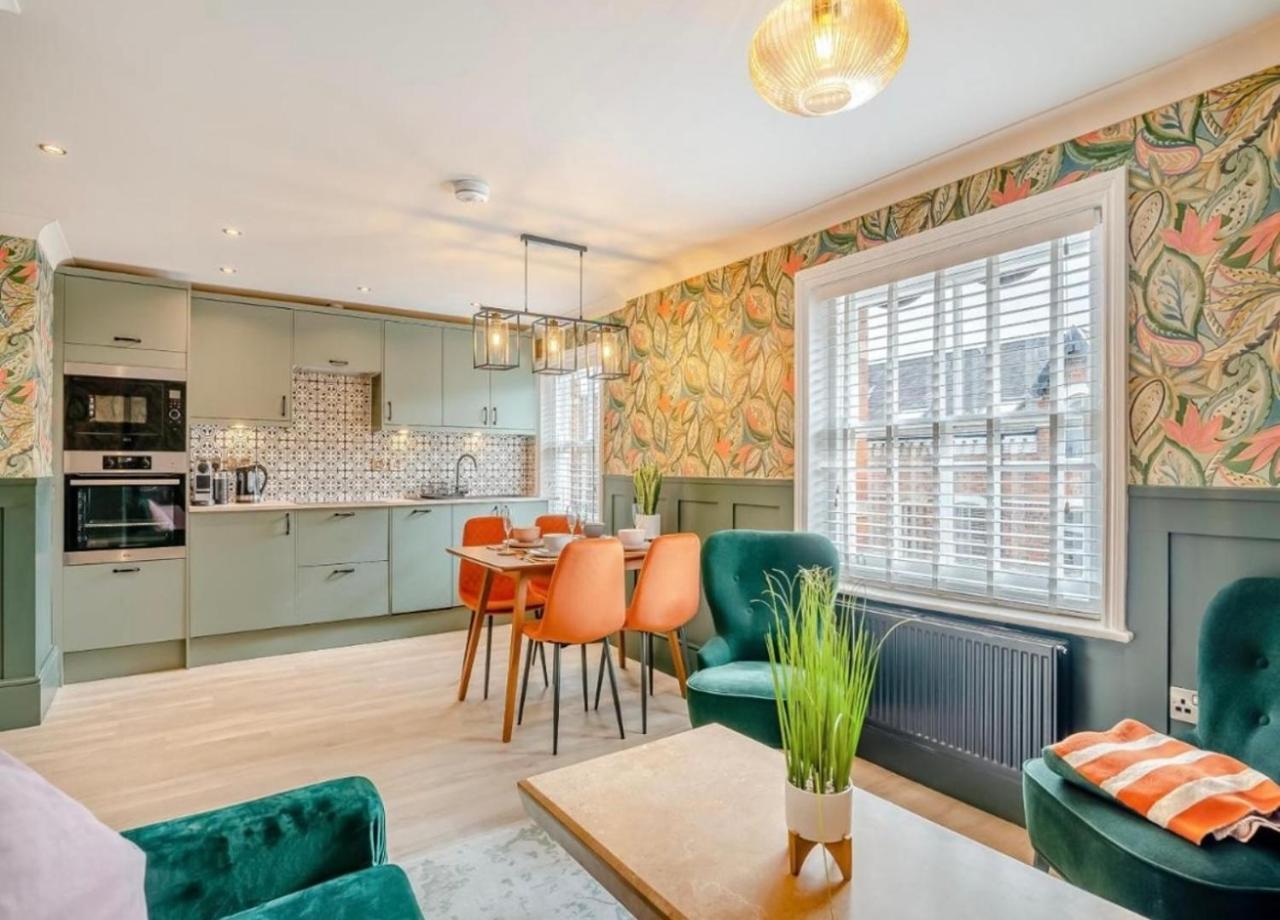 Betty's Spa Penthouse 2bed Luxury Appt parking — 4-Star Luxury Hotel in Harrogate, United Kingdom