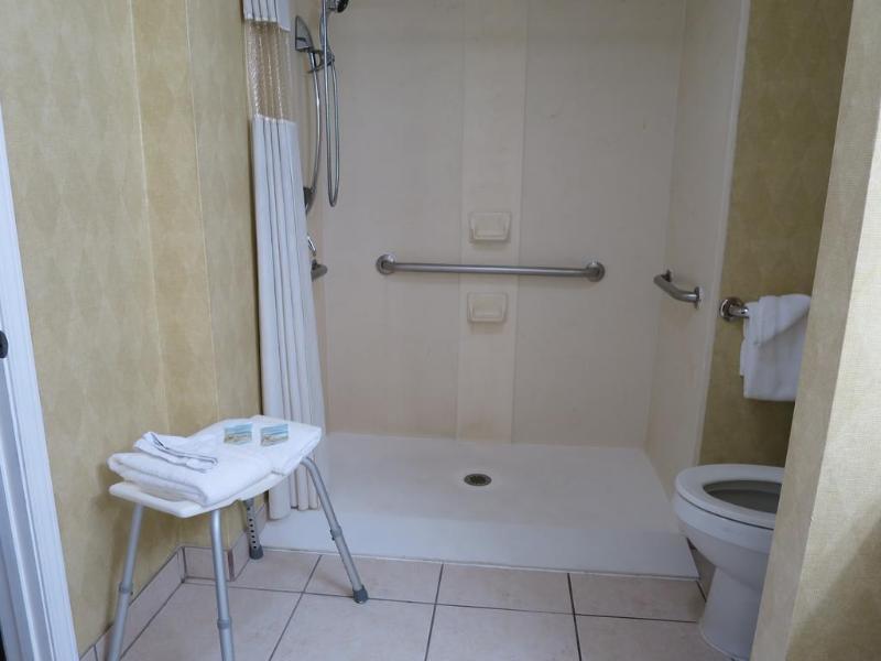 Red Roof Inn Panama City Beach - photo 23