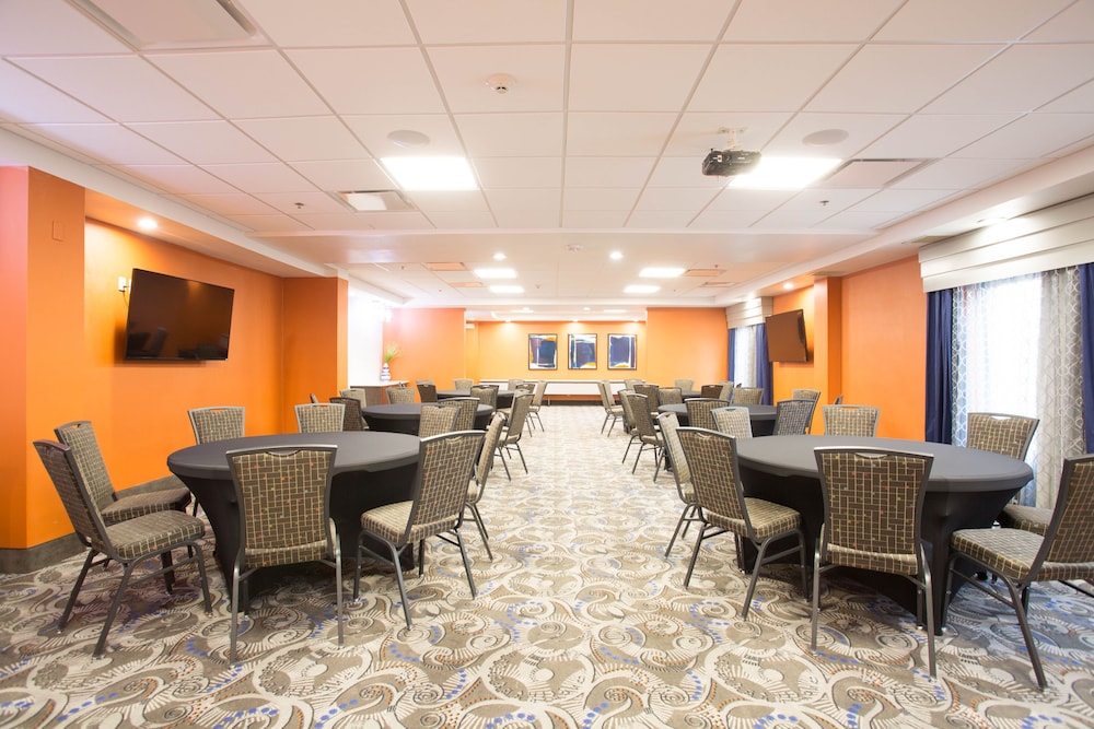 Holiday Inn Express & Suites Nashville Southeast Antioch by IHG - photo 40