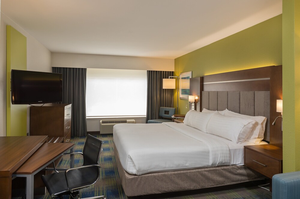 Holiday Inn Express Suites Clifton Park by IHG - photo 22