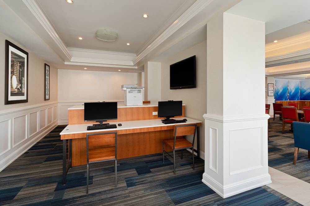 Holiday Inn Express Hauppauge Long Island - photo 34