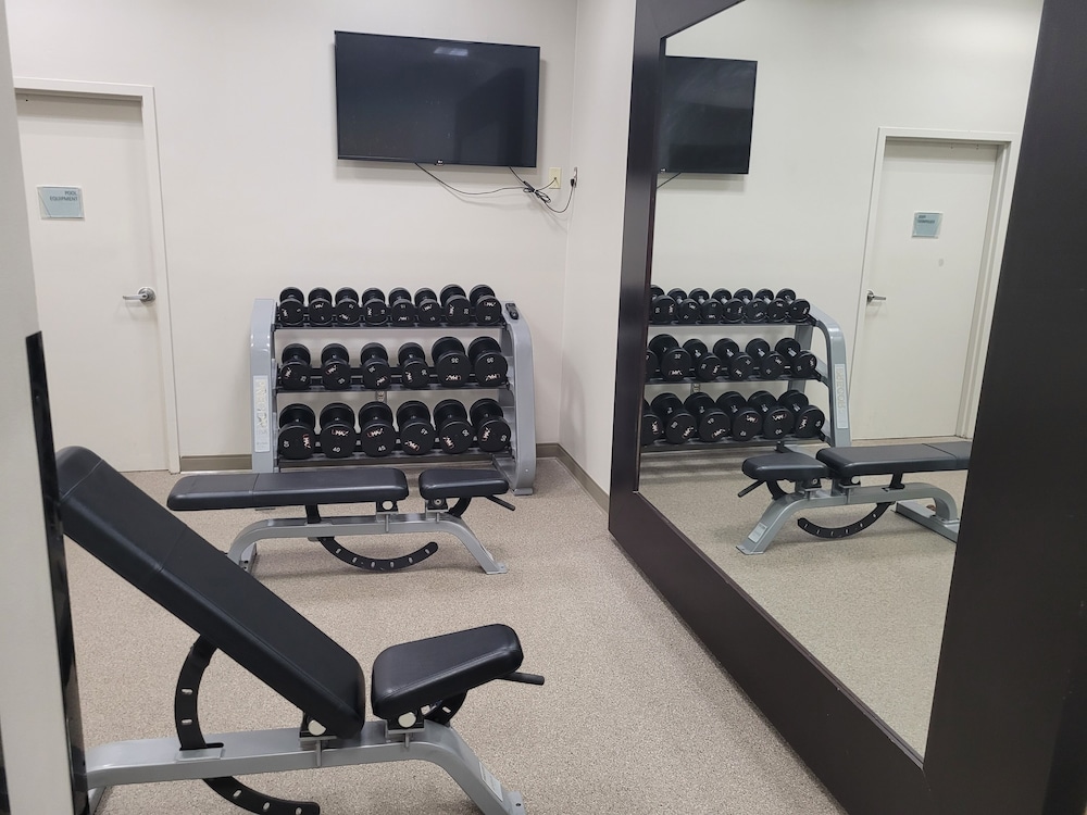 DoubleTree by Hilton Springfield - photo 21