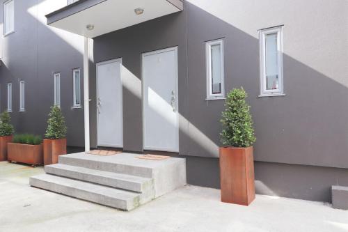 Executive Townhouse Auckland by Furnished Rentals — 4-Star Luxury Hotel in Auckland, New Zealand