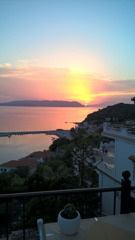 Aegean Wave Hotel in Skopelos, Greece