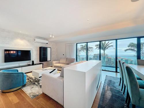 Varinos Seaview Apartment — 4-Star Luxury Hotel in Funchal, Portugal