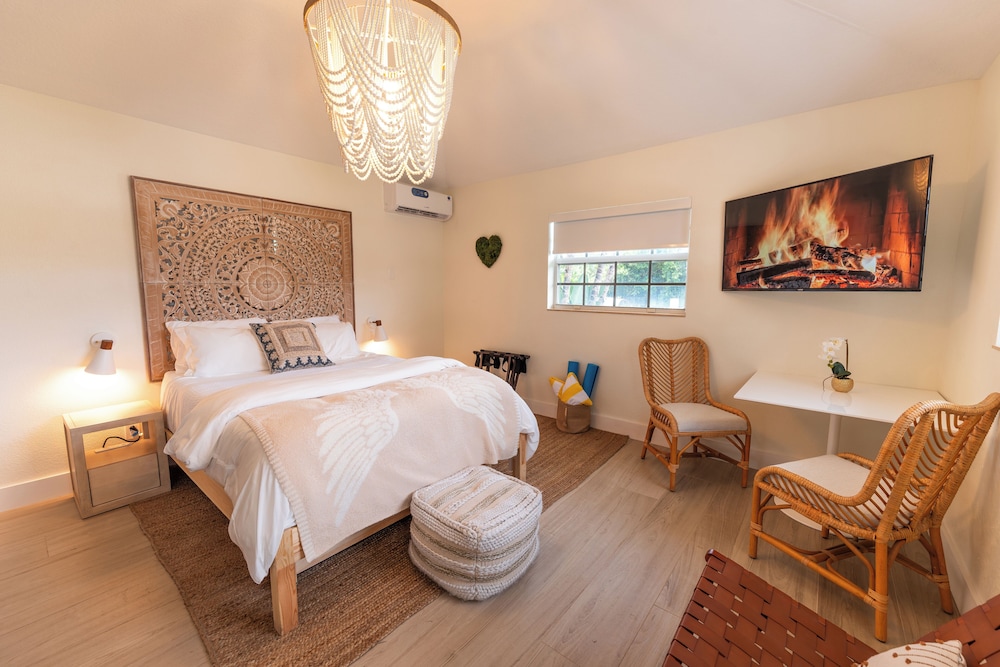 Seahorse Beach Bungalows - photo 23