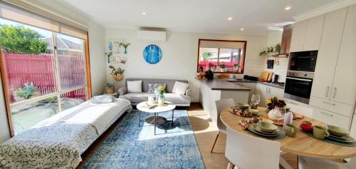 Beach Garden Getaway — Cheltenham