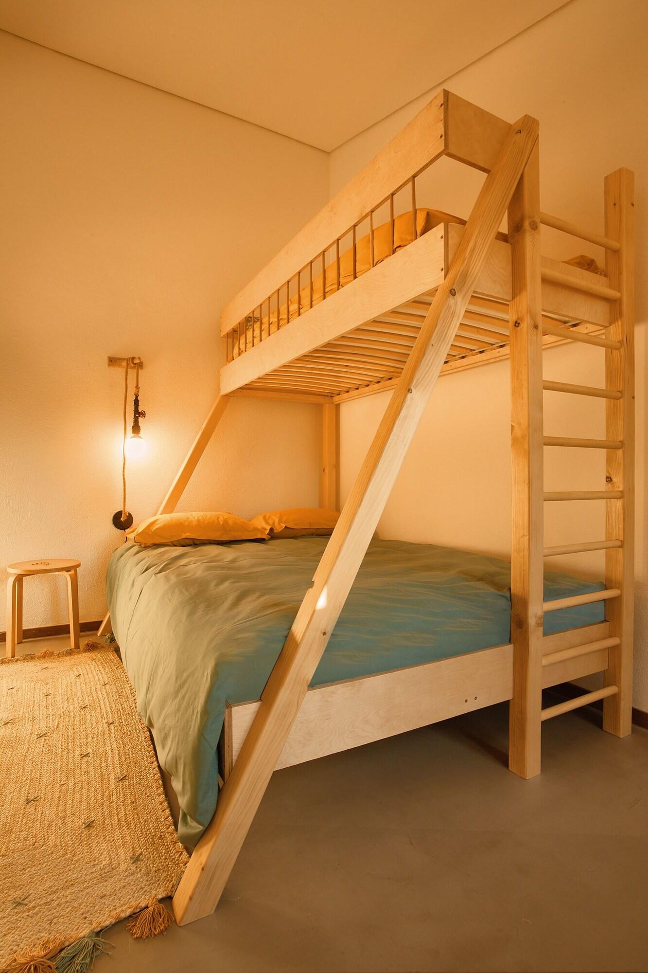 Perfect for Quiet Vacation with Family And Friends in Setubal, Portugal