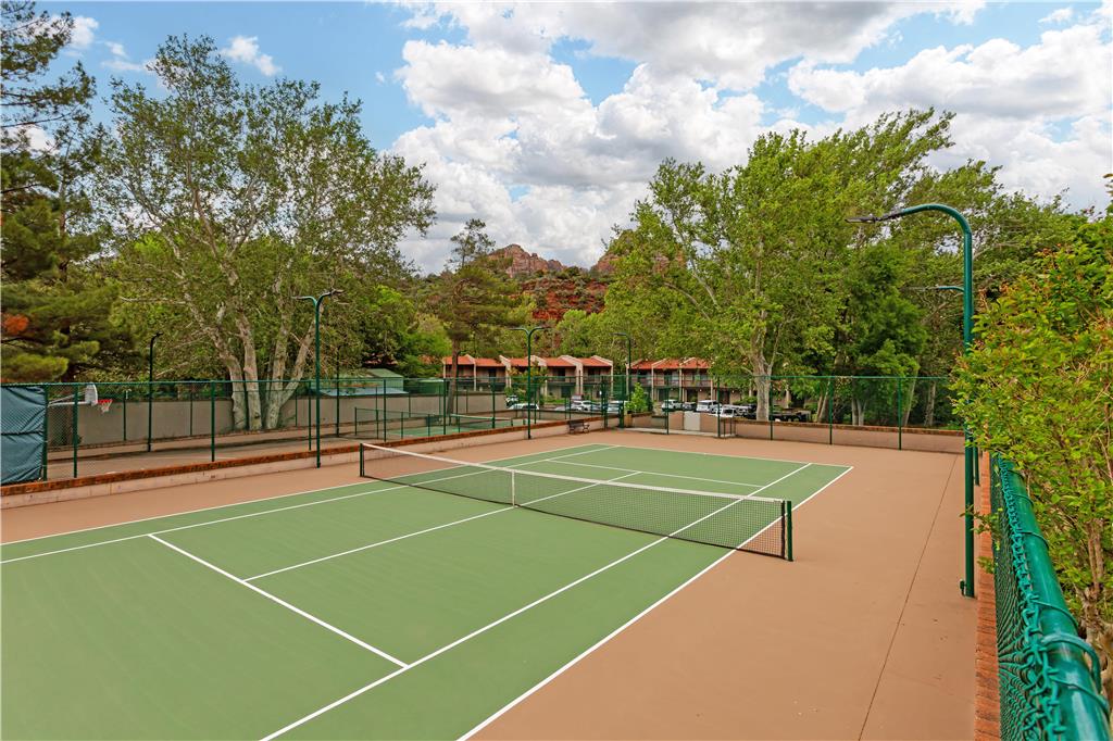 Best Western Plus Arroyo Roble Hotel & Creekside Villas - photo 24