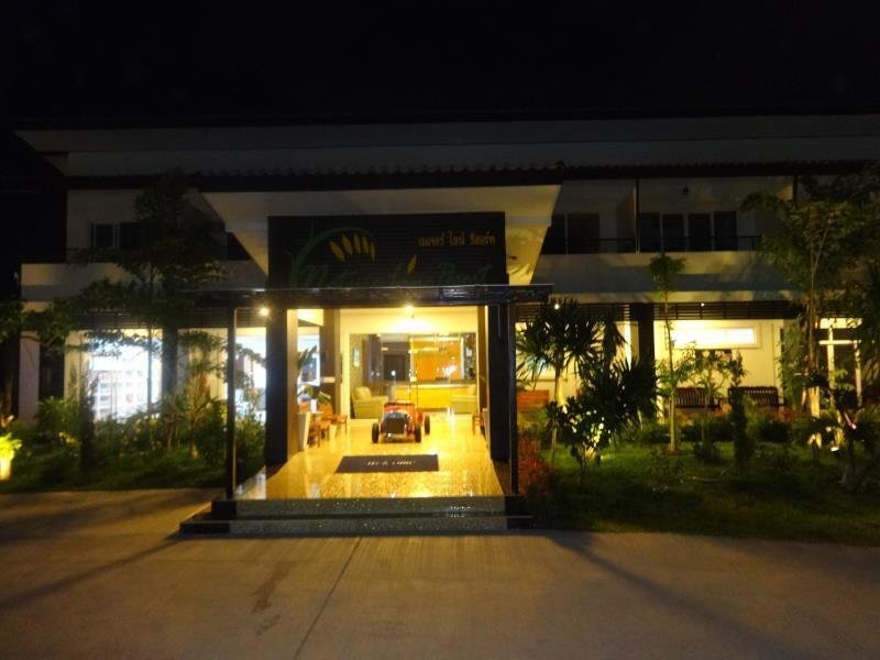 Nature Line Resort Khanom in Nakhon Si Thammarat, Thailand