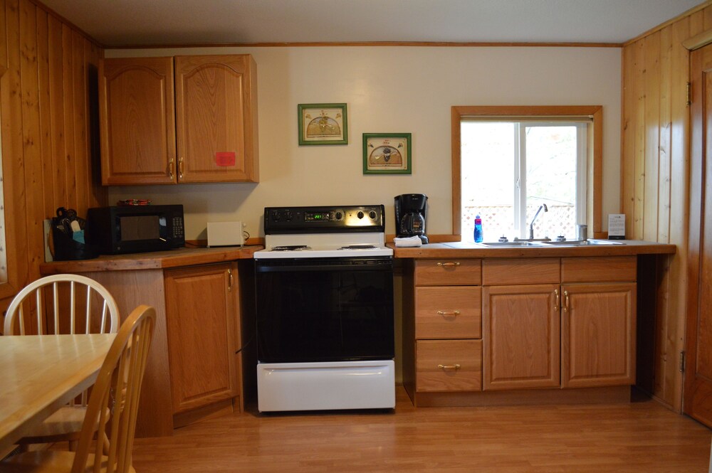Daven Haven Lodge & Cabins - photo 35