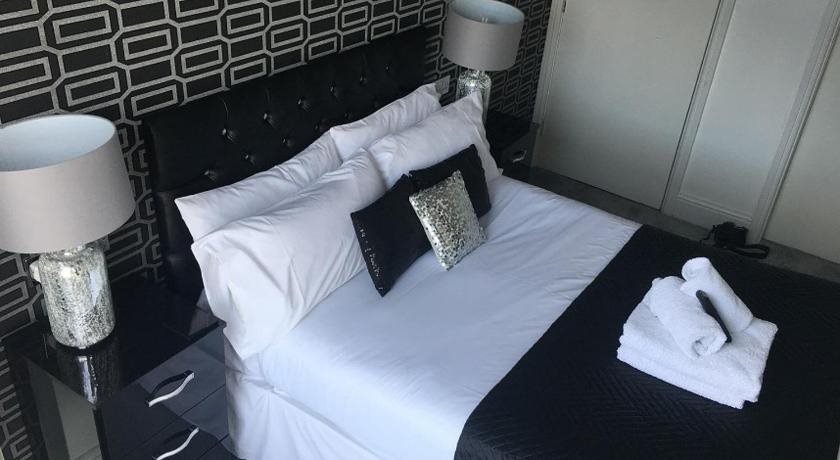 Sunnyside Guest House Southport winner of Best B&B in the country 2025 26 — 4-Star Luxury Hotel in Southport, United Kingdom