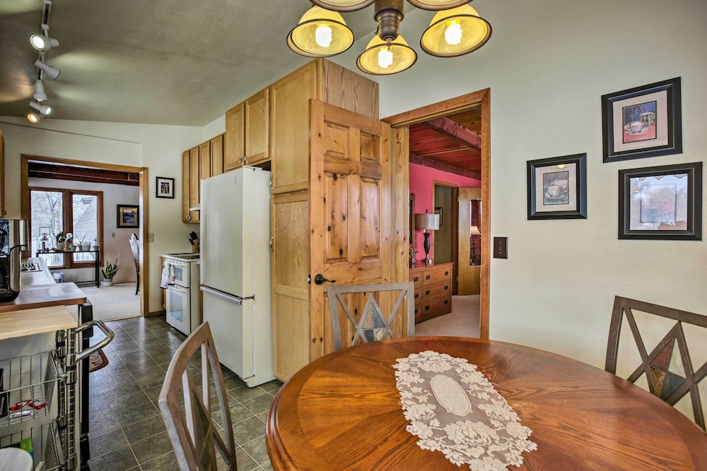 Serene Creekside Sheridan Getaway: Mountain Views - photo 25
