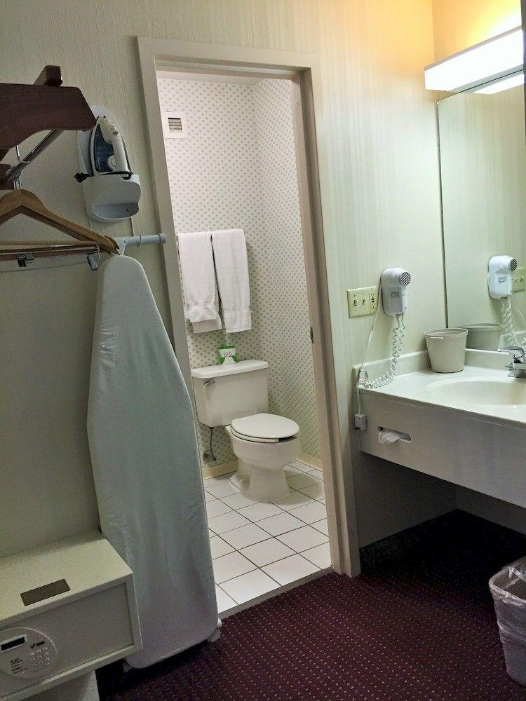 Super 8 by Wyndham Madison East - photo 26