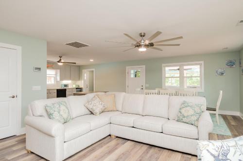 Zaruba Beach by Oak Island Accommodations - photo 31