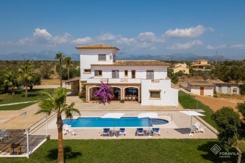 Villa Turquesa — 4-Star Luxury Hotel in Santa Margalida, Spain