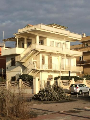 Vita Dulcis Ostia — 4-Star Luxury Hotel in Lido Di Ostia, Italy