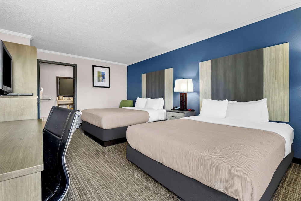Quality Inn & Suites Florence Civic Center - photo 8