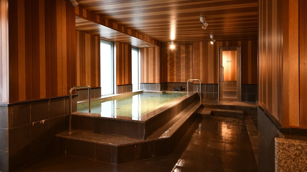 Bells Inn Tsuchiura - carbon neutral hotel in Tsuchiura