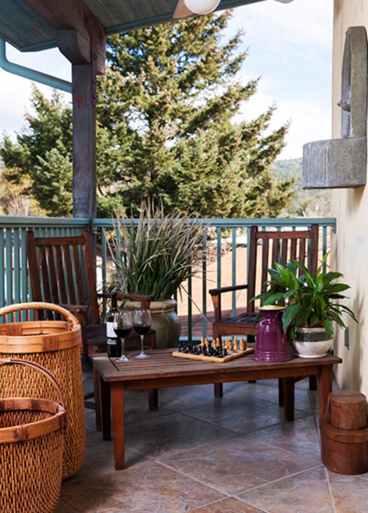 Sonoma Creek Inn - photo 11