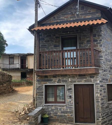 Casa Rural Quinze — 4-Star Luxury Hotel in Braganca, Portugal