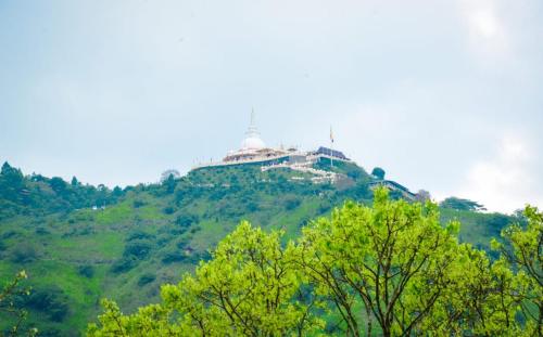 Liyon Hotel in Ella Town, Sri Lanka