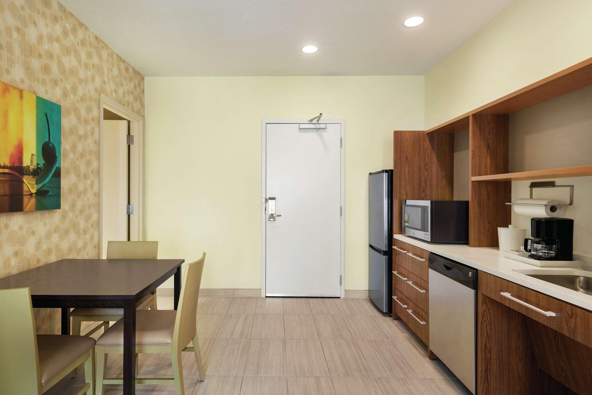 Home2 Suites by Hilton Minneapolis Bloomington - photo 27