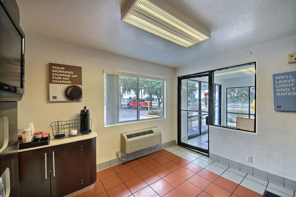 Motel 6 San Marcos TX - photo 26