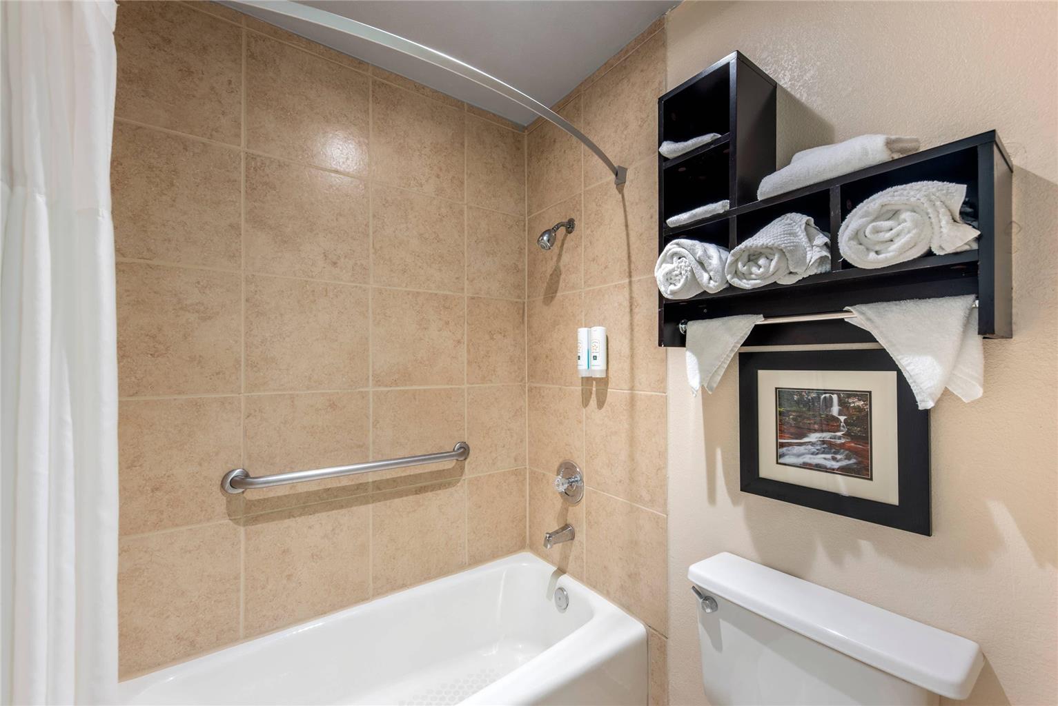 Quality Inn Near Lake Marble Falls - photo 13