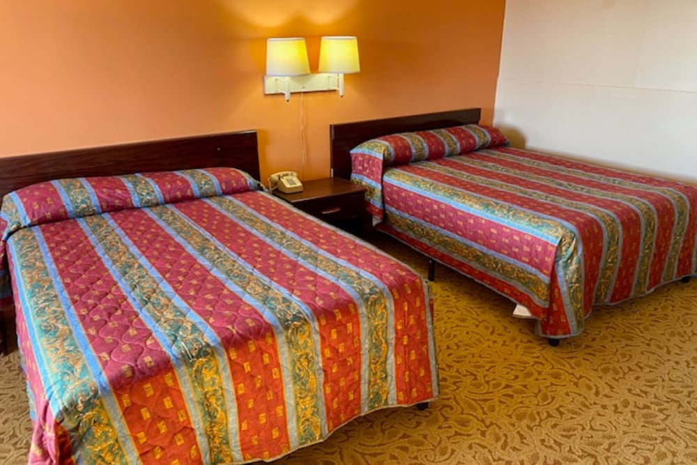 Red Carpet Inn & Suites Lima - photo 29