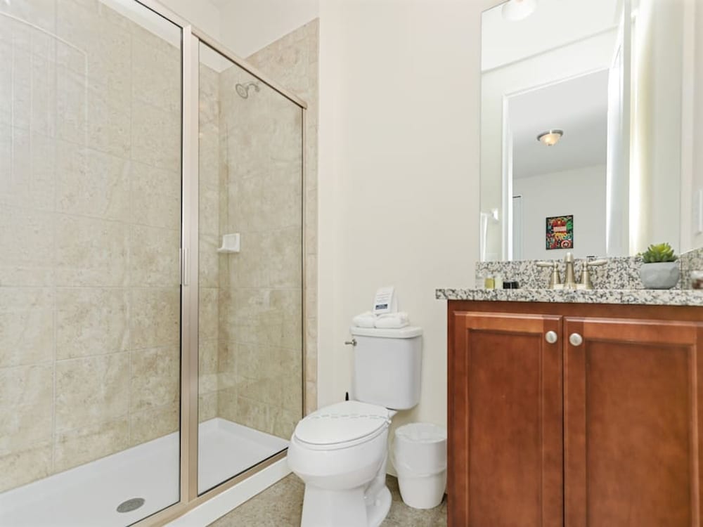Gorgeous Remo 8 BR at Encore Resort Next to Disney - photo 23