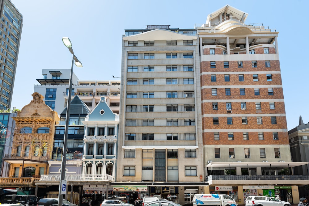 Adderley Hotel
