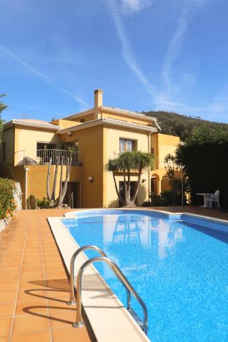Casa Das Oliveiras Olive Tree — 4-Star Luxury Hotel in Monchique, Portugal