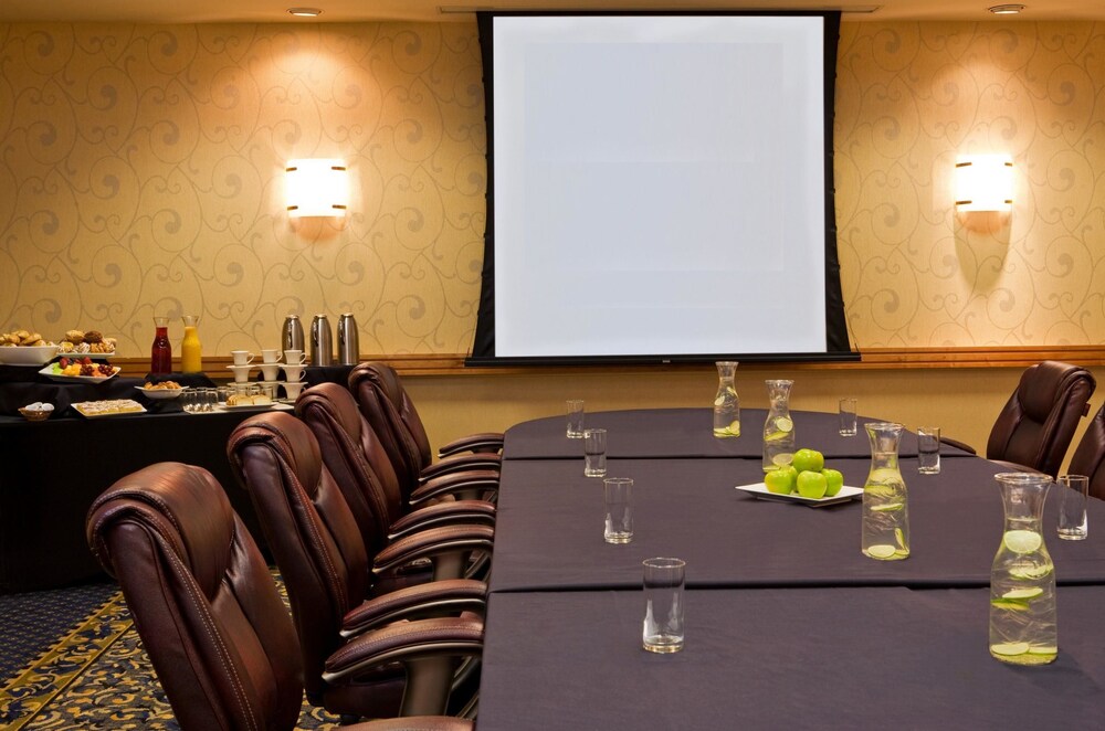 Red Lion Hotel Albany - photo 22