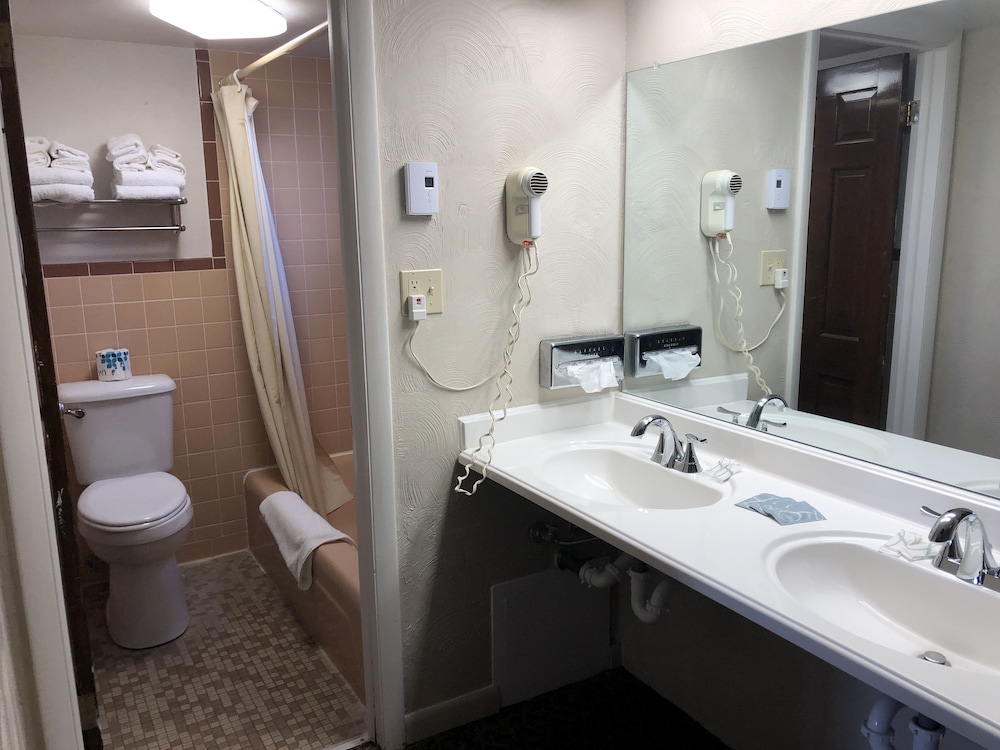 Dunes Inn - photo 28