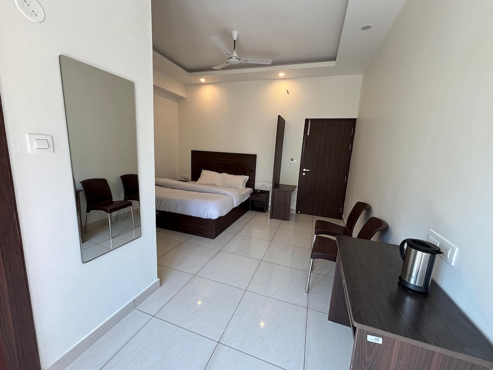 Hotel Rewalsar Heights — Mandi — photo 4