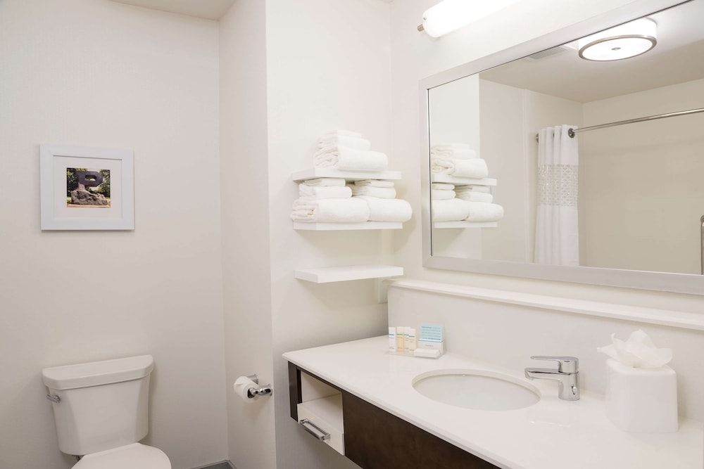 Hampton Inn & Suites West Lafayette - photo 14