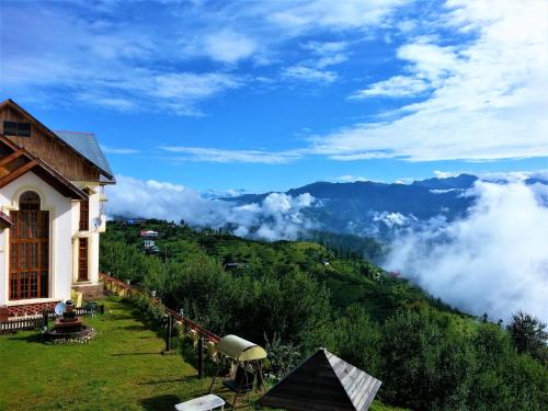 Hotel Dwarika Residency Shelapani — 4-Star Luxury Hotel in Shimla, India