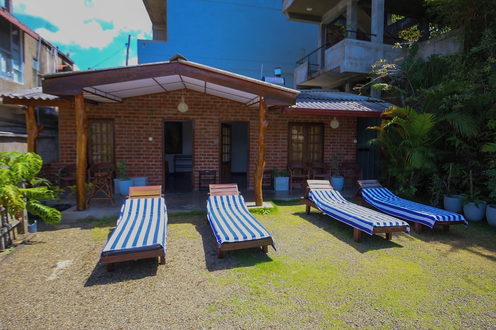 Ella Rawana Den Hotel in Ella Town, Sri Lanka