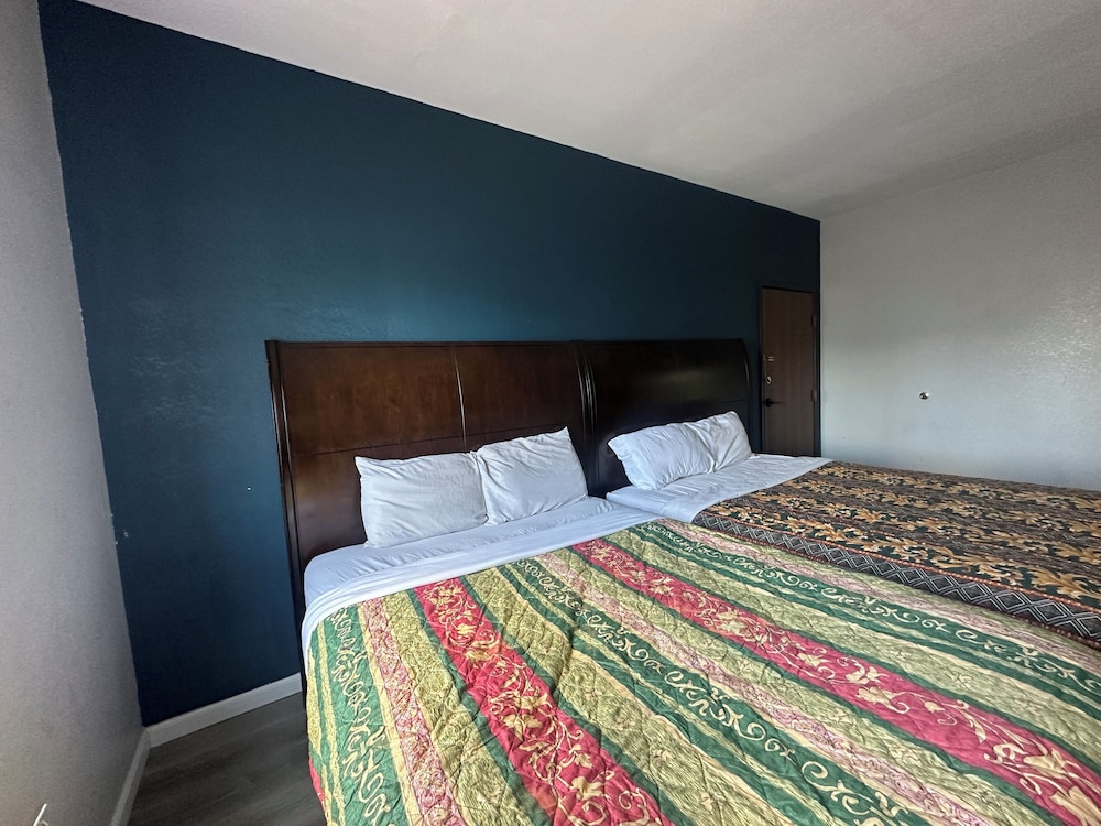 Budget Inn By OYO Barnesville Hwy 41 - photo 14