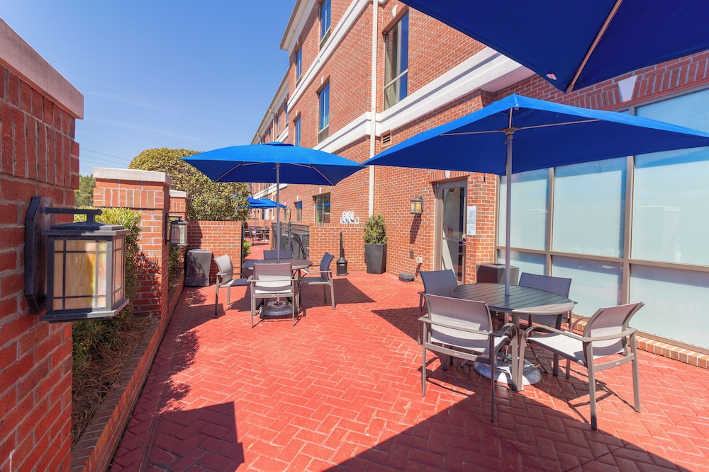 Holiday Inn Express Leland Wilmington Area by IHG - photo 45