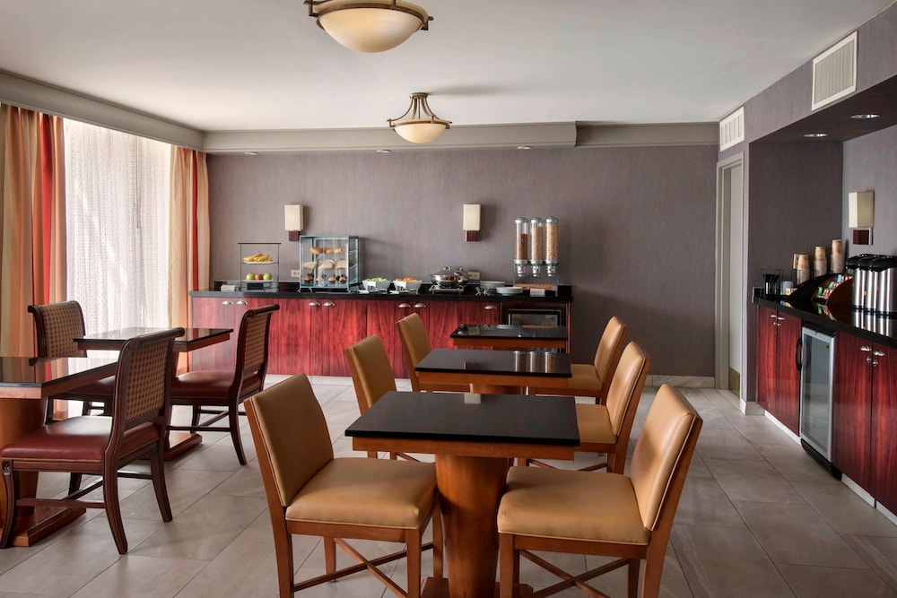 Marriott Park Ridge - photo 35